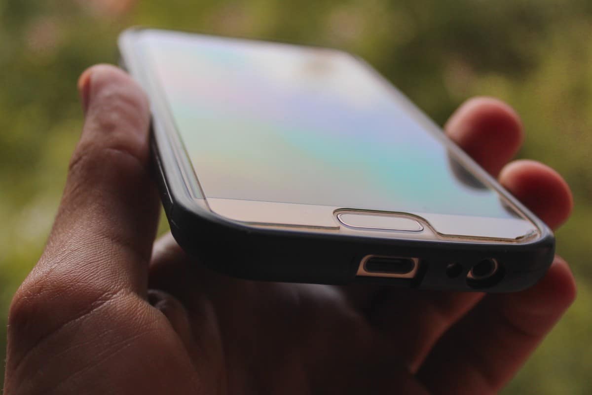 How To Record ASMR On An Guide)