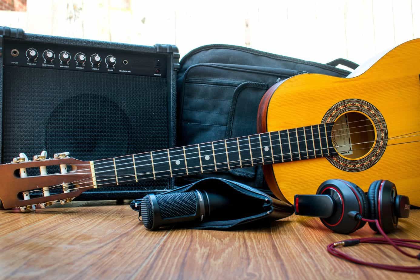 Can You Record A Guitar With A Condenser Microphone? (Explained