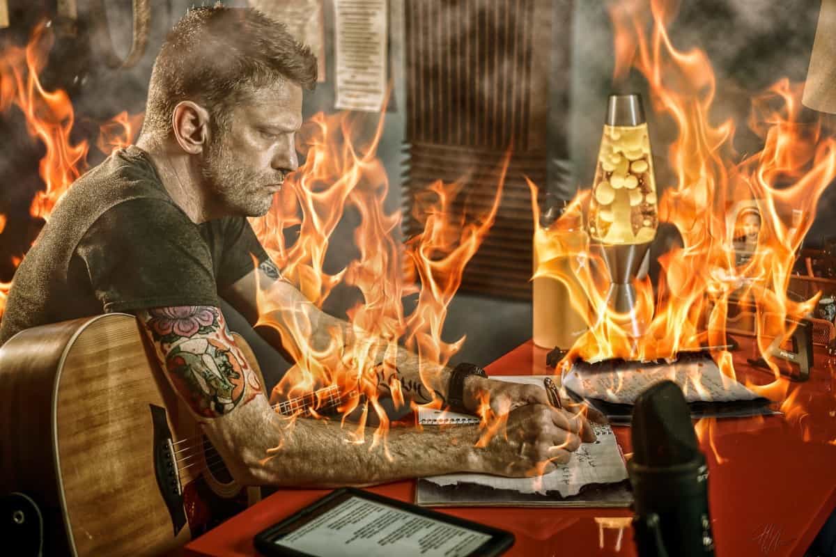 Does Phantom Power Work Through A 1/4 Inch Cable?