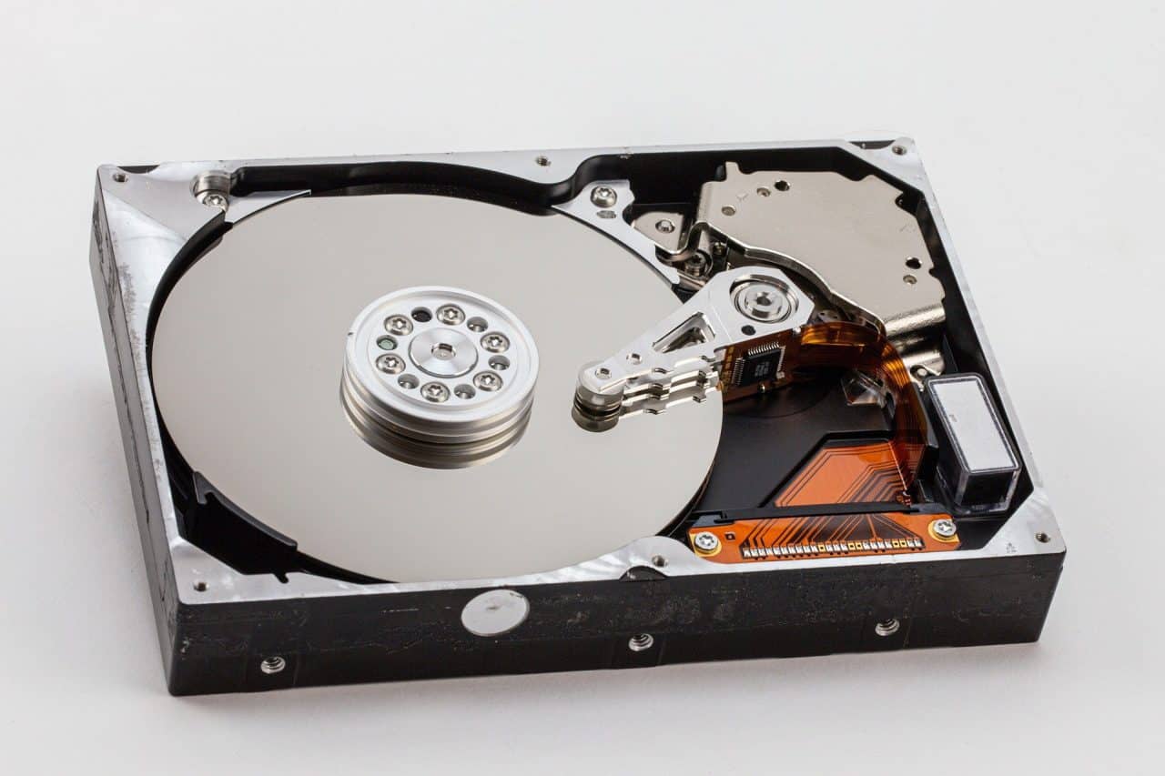 Фото жесткий диск hdd